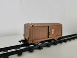 Carregar imagem no visualizador da galeria, Vagão Box Marrom Tomy Ferrorama
