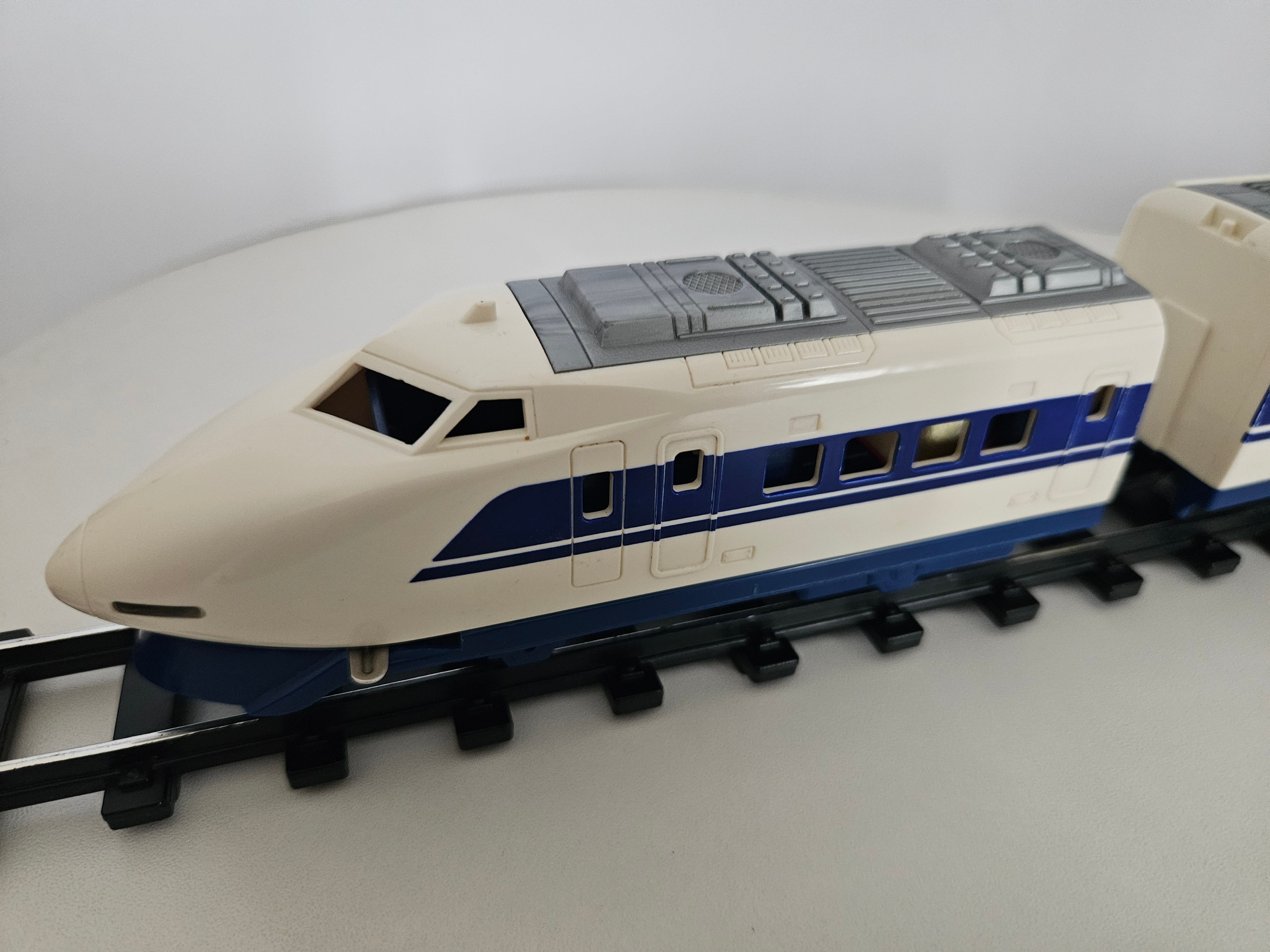 Expresso Shinkansen Série 100 Tokaido-Sanyo Tomy