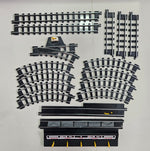 Carregar imagem no visualizador da galeria, Tomy Super Rail Black locomotiva ED75 vermelha vagão box verde Ferrorama
